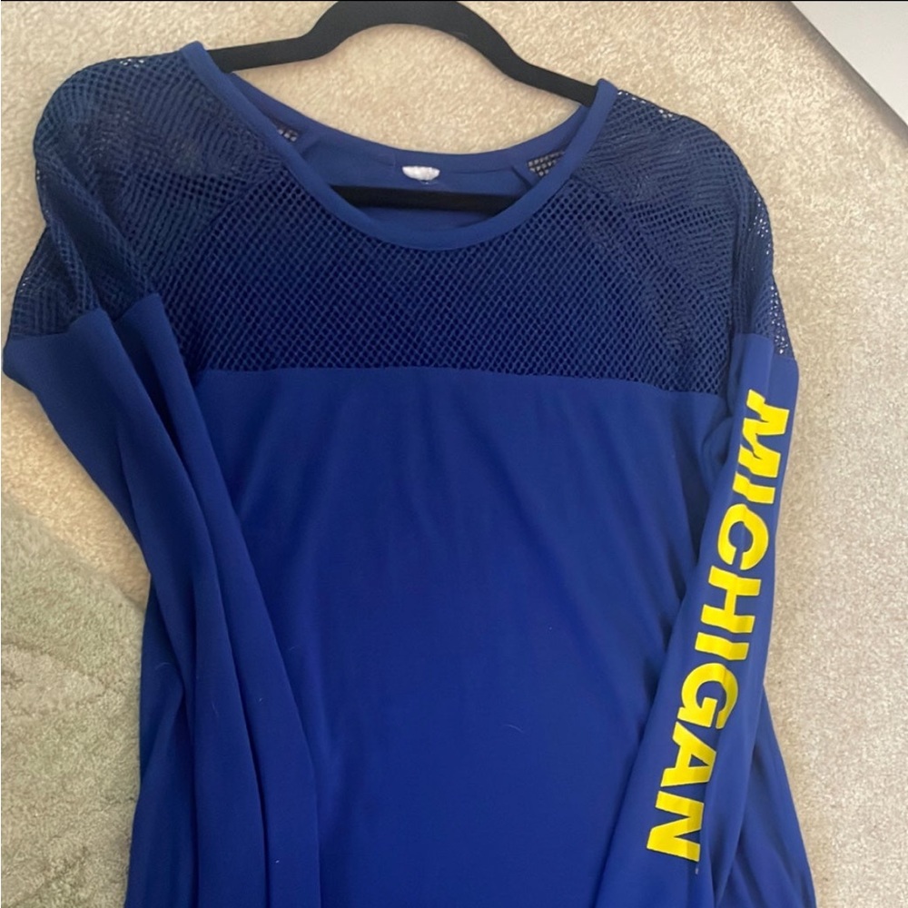 Women’s sportswear
